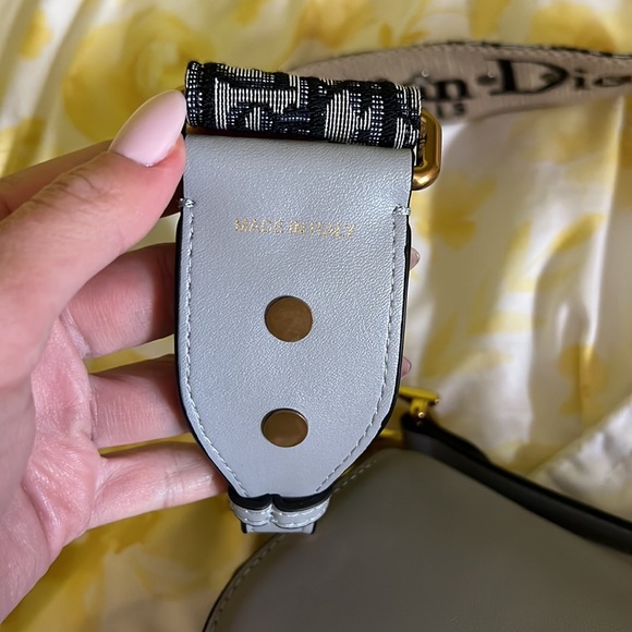 Designer-inspired perfect leather bag with detached belt - Picture 4 of 6